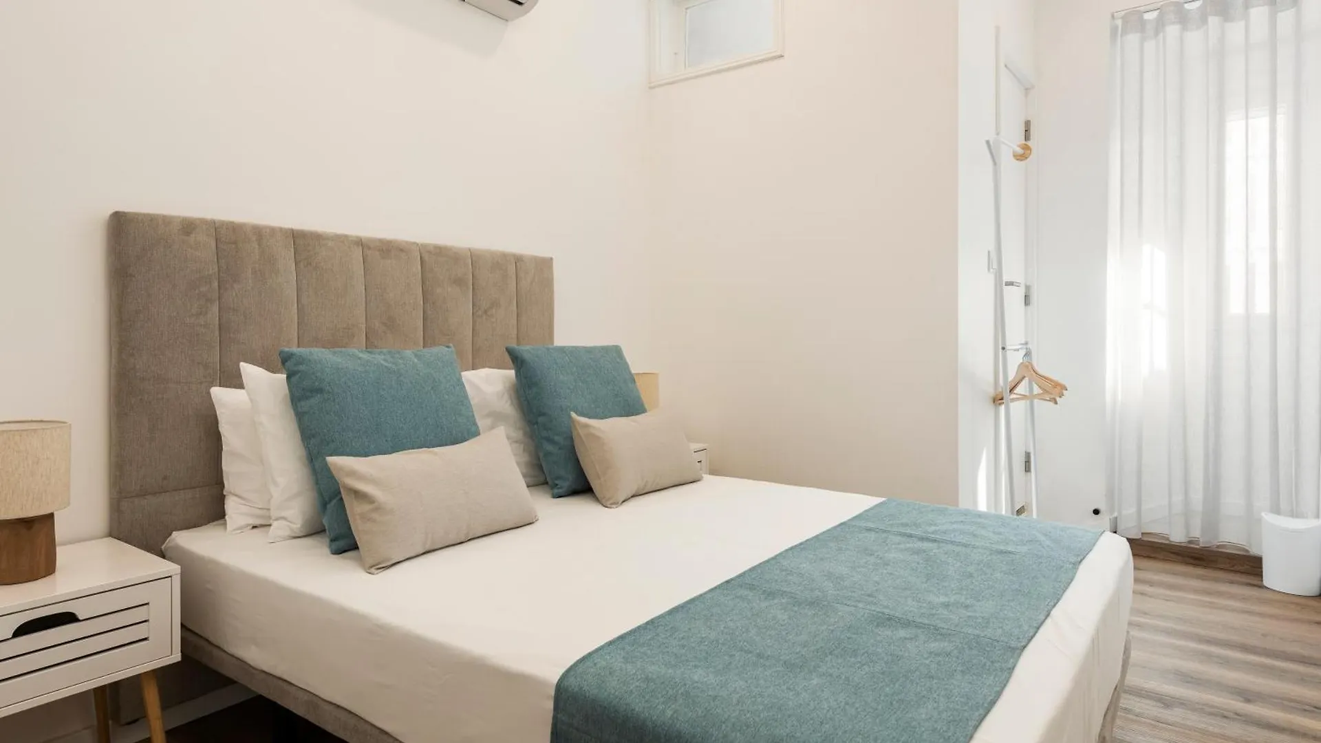Madalena Hostel E Suites Faro