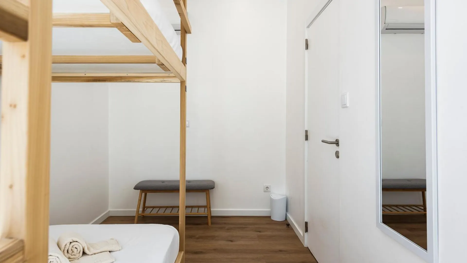 Madalena Hostel E Suites Faro