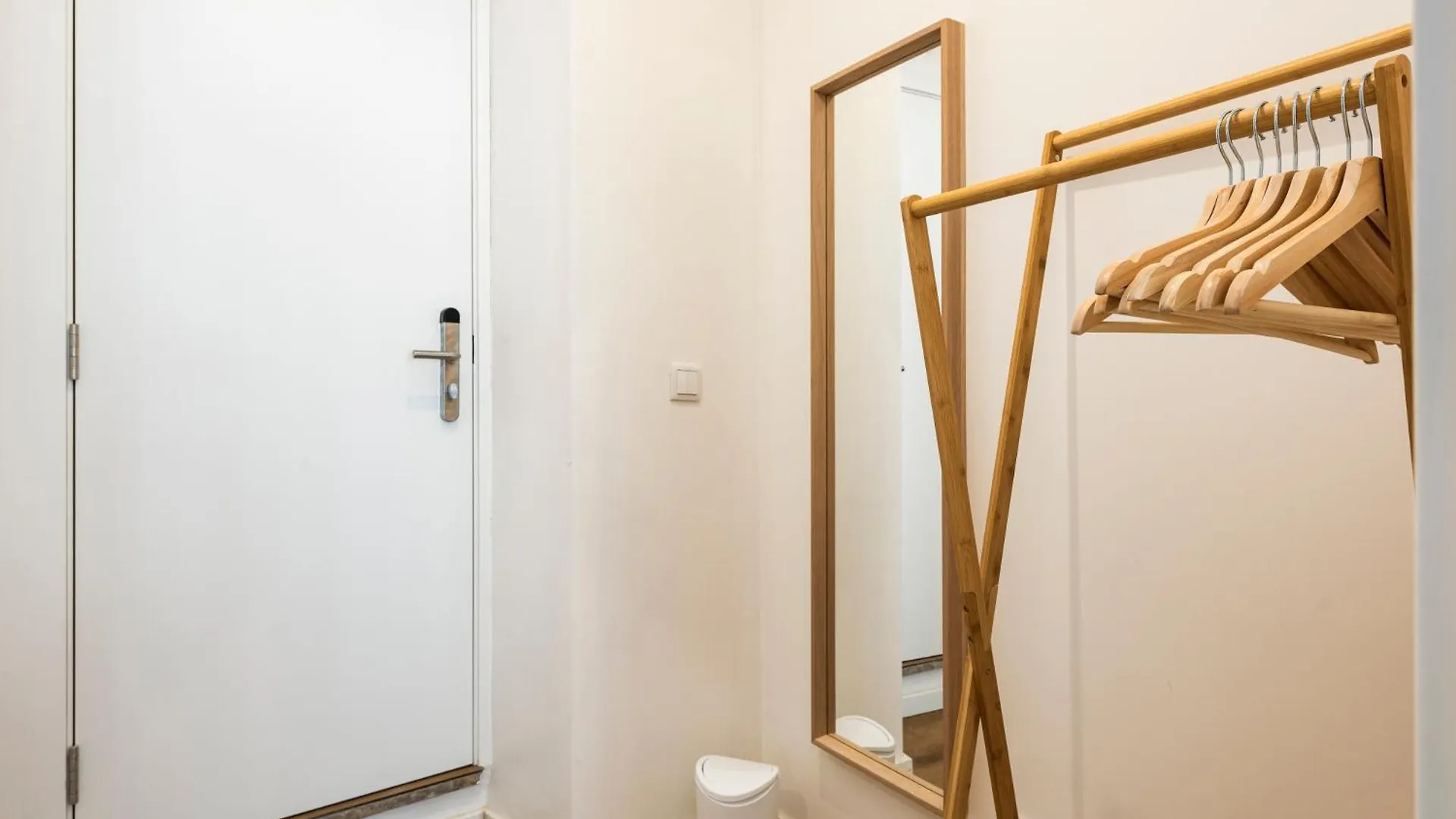 Madalena Hostel E Suites Faro Portugal