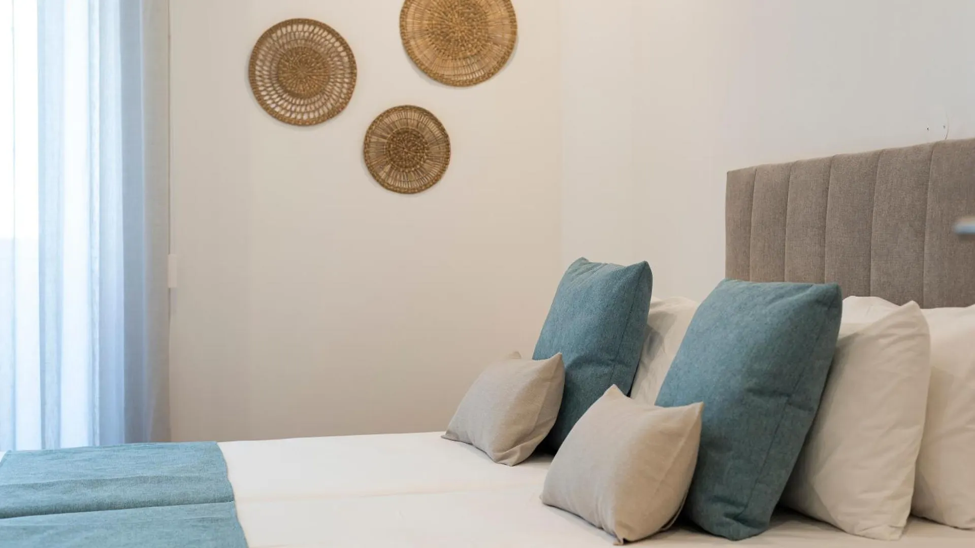 Madalena Hostel E Suites Faro