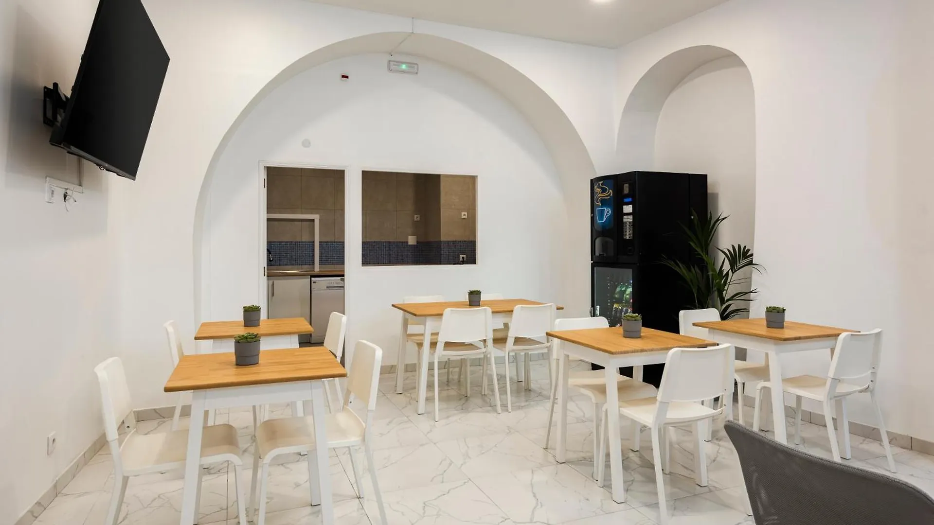 Madalena Hostel E Suites Faro